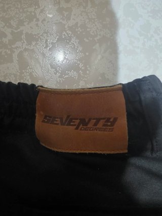 Pantalón de moto seventy