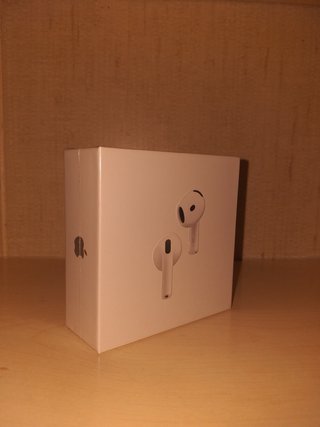 Air Pods 4 con CANCELACIÓN DE RUIDO.