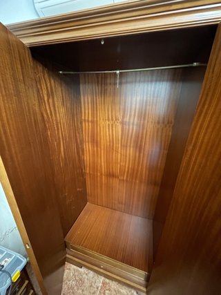 Armario vintage de madera