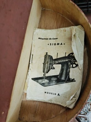 Maquina de coser vintage Sigma