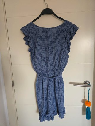 Mono corto azul estampado con cinturón
