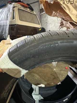 Neumático 275/45R20