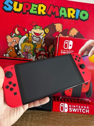 Nintendo Switch OLED Edición Mario Roja COMO NUEVA