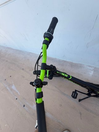 Bicicleta Infantil Btwin Nera e Verde