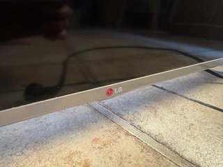 Televisor LG + mando. POR FAVOR LEE DESCRIPCIÓN