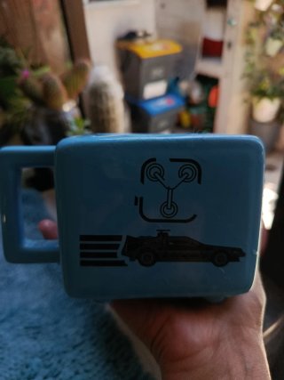 Caneca Regresso ao Futuro TV