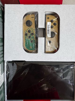 Nintendo Switch OLED Zelda Tears Kingdom COLECCIÓN