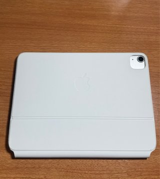 Apple Magic Keyboard iPad 11
