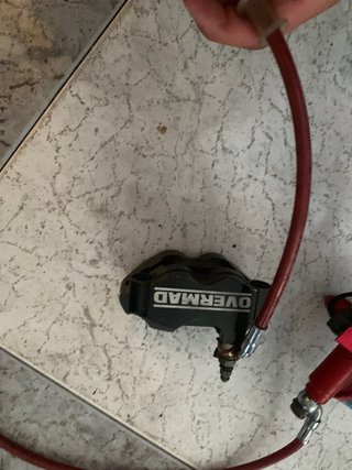 Freno delantero radial Overmad rojo