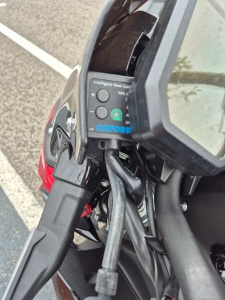 Kawasaki Z900 A2 Negra y Roja.