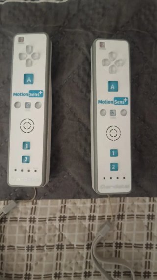 2 Mandos Wii Motion Plus + 2 Nunchuk