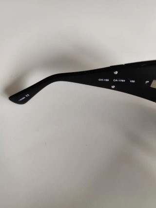 Gafas de sol Carolina Herrera 212