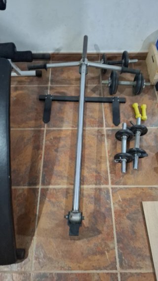 Máquina de remo de pie