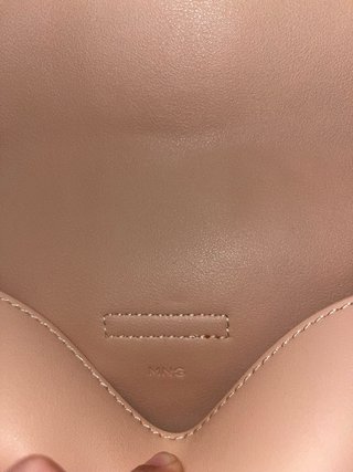 Bolso rosa tipo bandolera