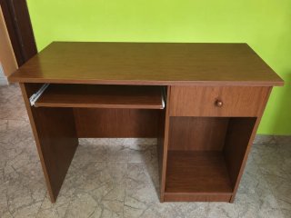 Escritorio de madera
