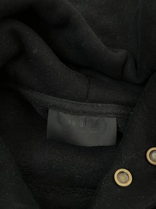 Sudadera Fear of God Essentials Negra FG
