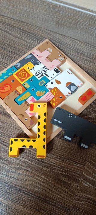 Tetris de madera con animales