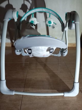 Mecedora eléctrica para bebé