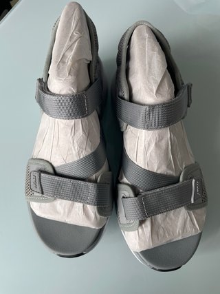 Sandalias deportivas Atom grises