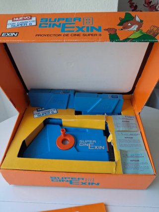 Proyector Cine Super 8 EXIN con 8 películas