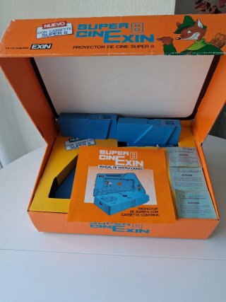 Proyector Cine Super 8 EXIN con 8 películas