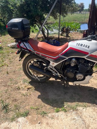 Yamaha XJ600 Naked