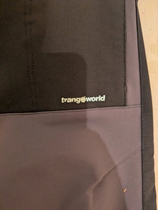 Pantalón Trango Montaña Impermeable Negro/Gris