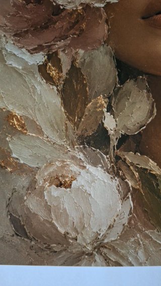 Poster Donna Fiori Beige Rosa su Carta Rigida A3