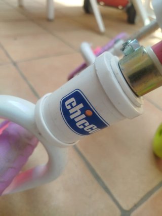 Bicicleta de aprendizaje y carrito de compras