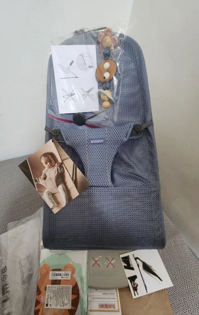 PACK Hamaca BabyBjörn + Juguete modelos a elegir