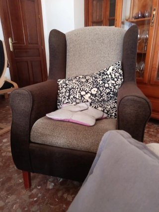 Dos sillones de tela