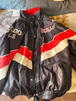 Chaqueta Chicago Bulls Negra y Roja