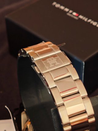 Reloj Tommy Hilfiger TH85 Automático.