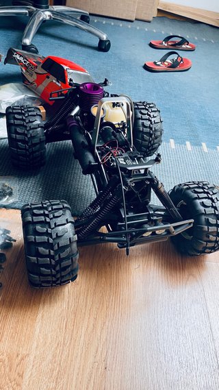 Monster Truck Savage 25 HPI