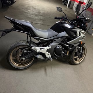 CFMOTO Adventure Moto Negra/Plata