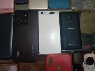 Lote móviles y fundas para piezas