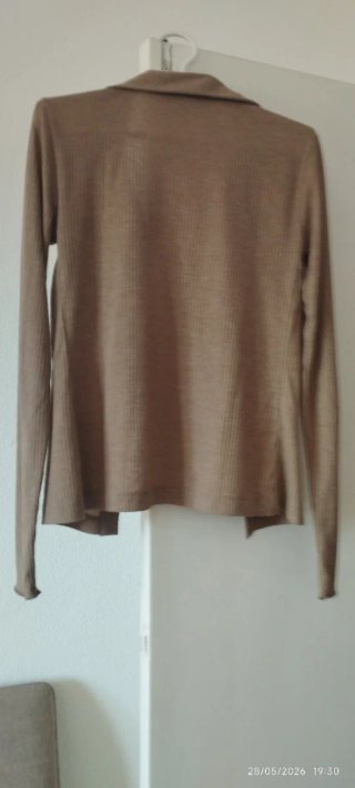 Jersey fino canalé cuello polo