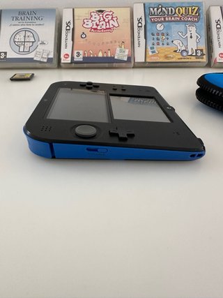 Nintendo 2DS Nero e Blu + 4 Giochi DS
