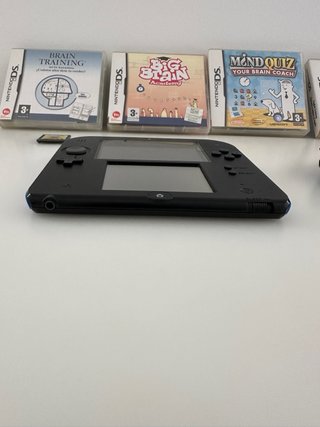 Nintendo 2DS Nero e Blu + 4 Giochi DS