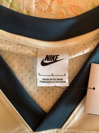 Nike Street Oversized Graphic Mesh Jersey (T. L)