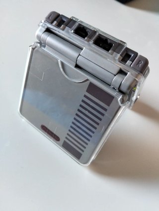 Game Boy Advance SP IPS Edizione NES