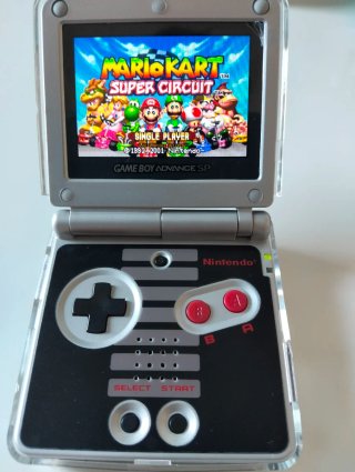 Game Boy Advance SP IPS Edizione NES