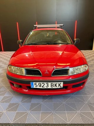 Mitsubishi Carisma 2001