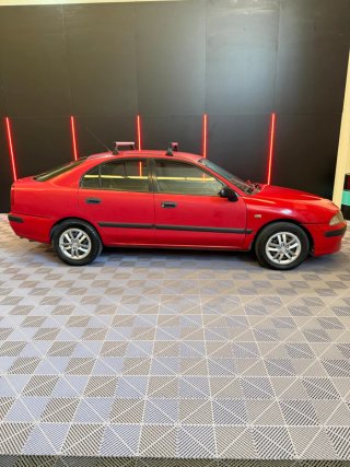 Mitsubishi Carisma 2001
