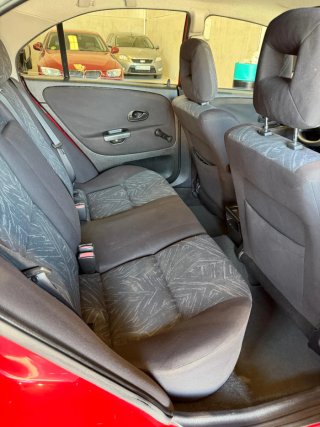 Mitsubishi Carisma 2001
