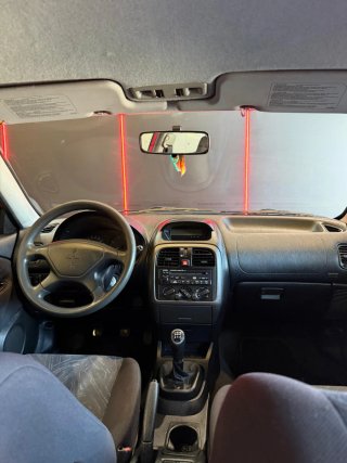 Mitsubishi Carisma 2001
