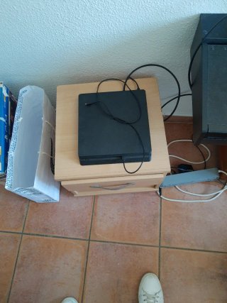 Consola PS4 Slim Negra