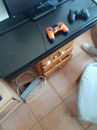 Consola PS4 Slim Negra