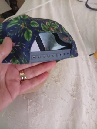 Gorra infantil estampado floral nueva