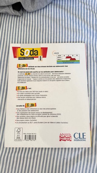 Libro y cuadernillo de francés 2° bachillerato